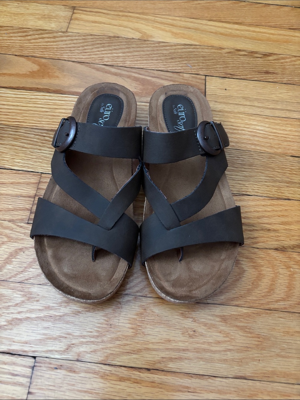 Sofft 6.5 Gladis Sandals Cushy Euro Soft Dark Brown